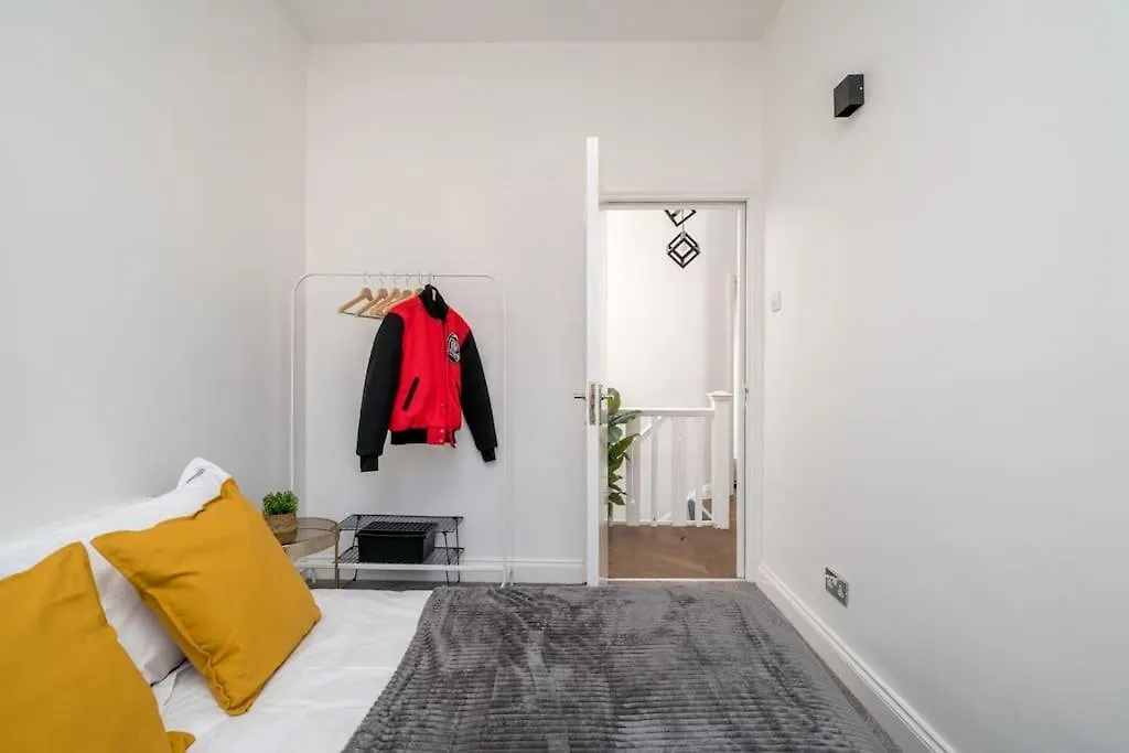 Beautiful Luxe 3 Bedroom With 4 Beds ロンドン 0*,