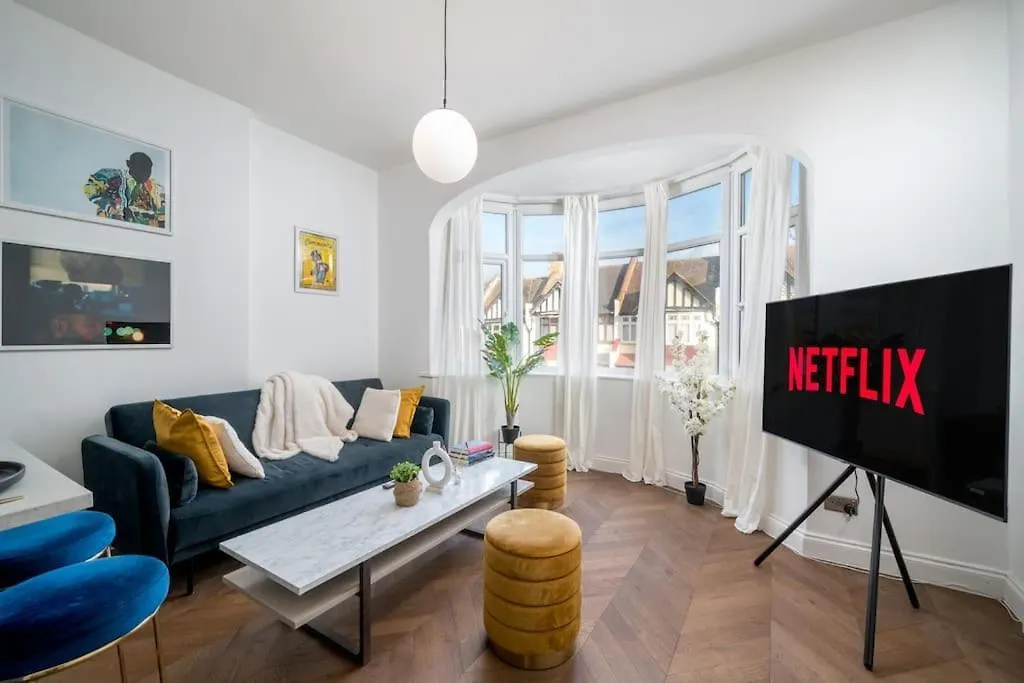 Beautiful Luxe 3 Bedroom With 4 Beds ロンドン